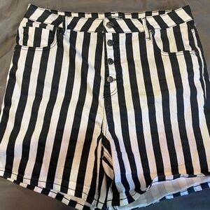 High waisted black & white striped shorts